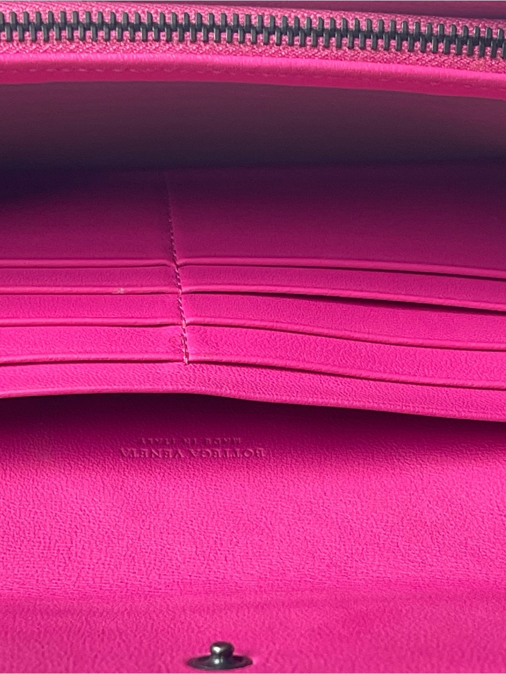 LIKE NEW BOTTEGA VENETA INTRECCIATO CONTINENTAL NAPPA LEATHER DEEP PINK WALLET - Picture 13 of 17
